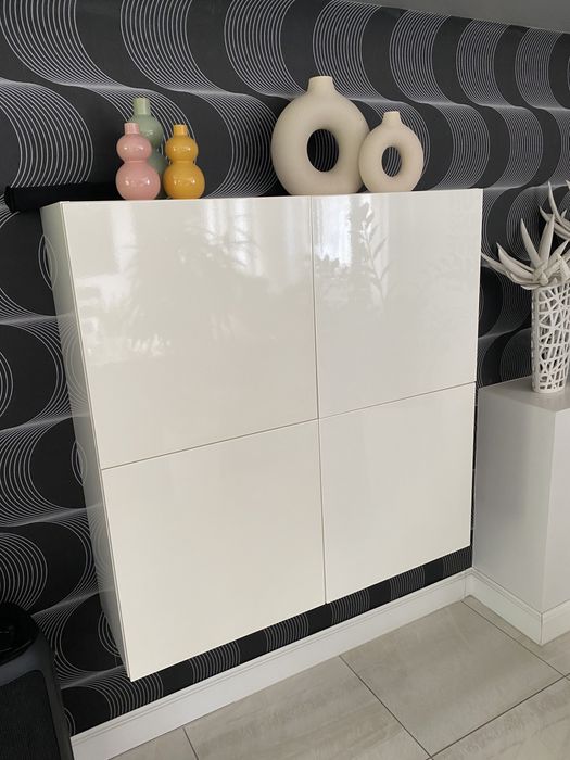 Szafka szafa regal scienna biala  lakierowana