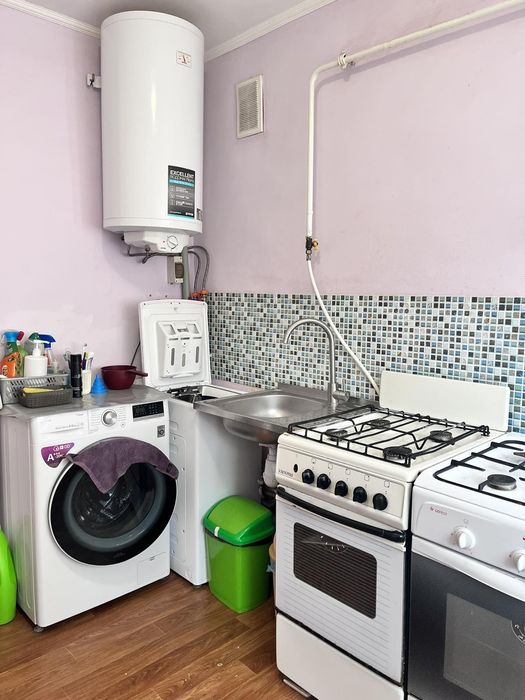 ПРОДАМ 2 кімнати в ЦЕНТРІ!Вул.Киівська 298А!