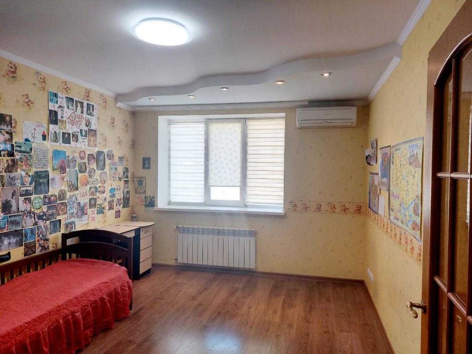 БЕЗ КОМІСІЇ! дуже велика 2 кімнатна квартира. ТОП локація