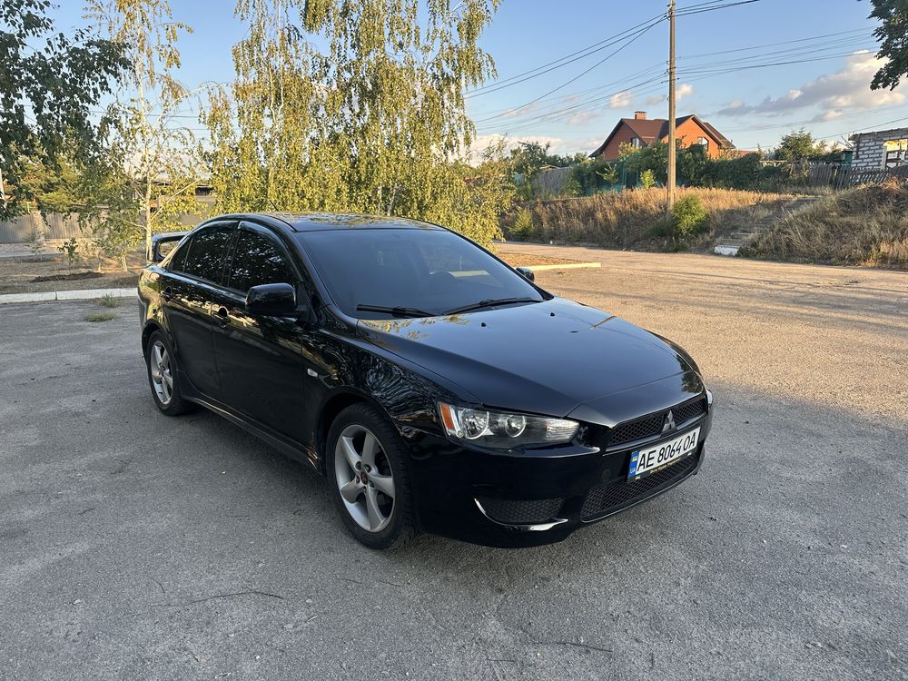 Продам митсубиси лансер 10 х