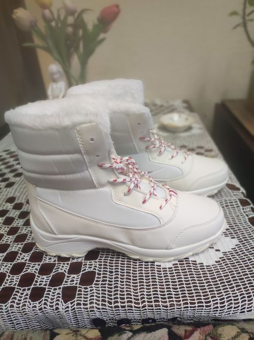 Ботинки женские зимние размер 39