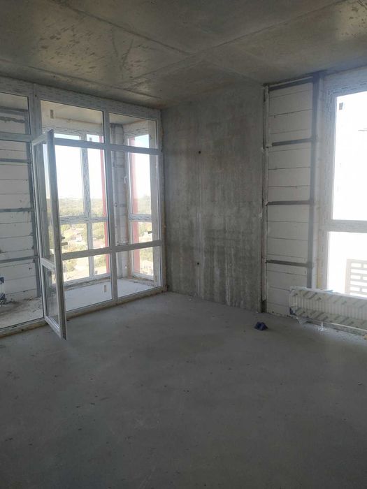 Продам 3к в ЖК Науки 58 , метро Деміївська.