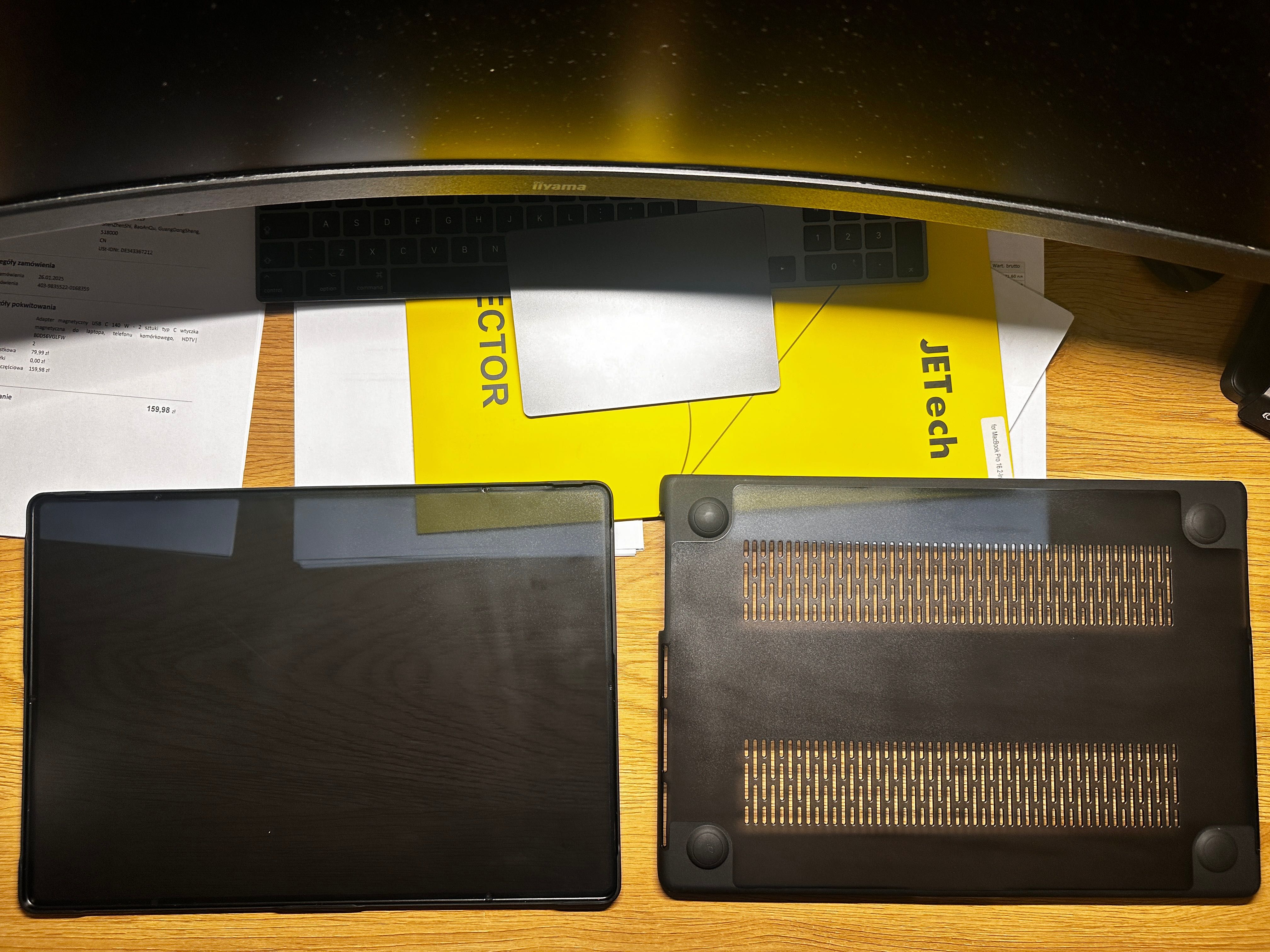 ETUI, osłona, cover Mac Book PRO 16" każdy z procesorem M