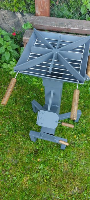 Piecyk rakietowy grill