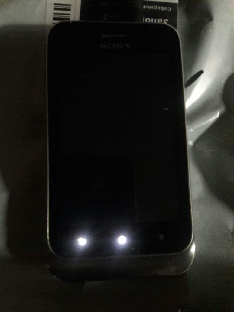 Смартфон sony xperia st2112