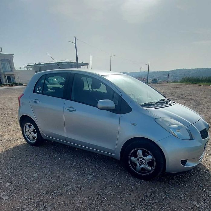 Toyota Yaris Viatura em excelentes condições gerais!