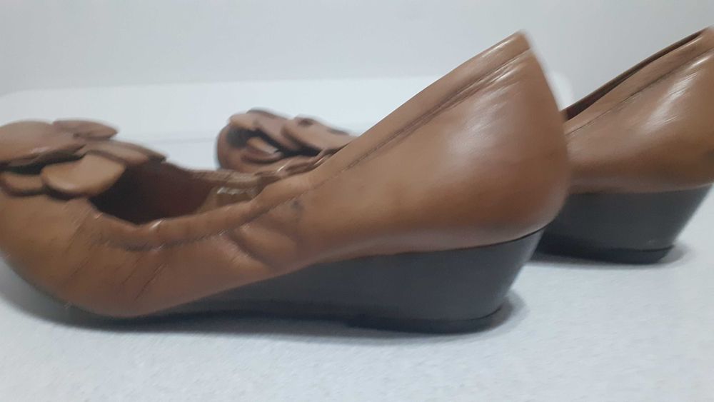 Baleriny na koturnie Ryłko 38