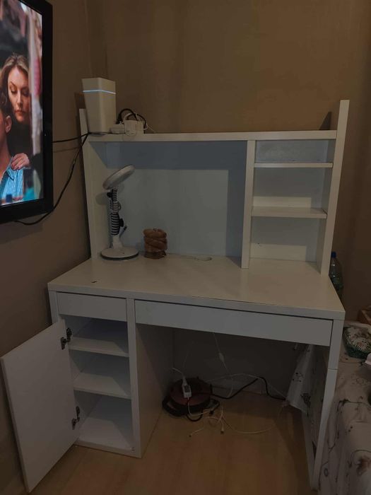 Biurko Ikea z nadstawka