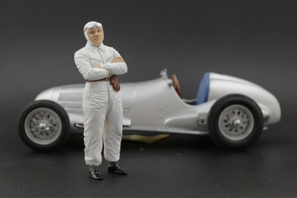 Hermann Lang Figurka 1:18 CMC Mercedes W25 W154 W125