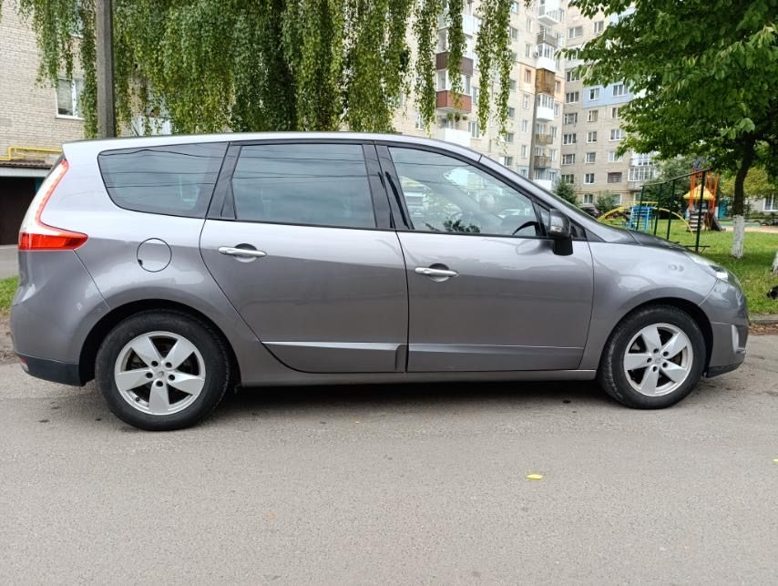 Renault megane scenic