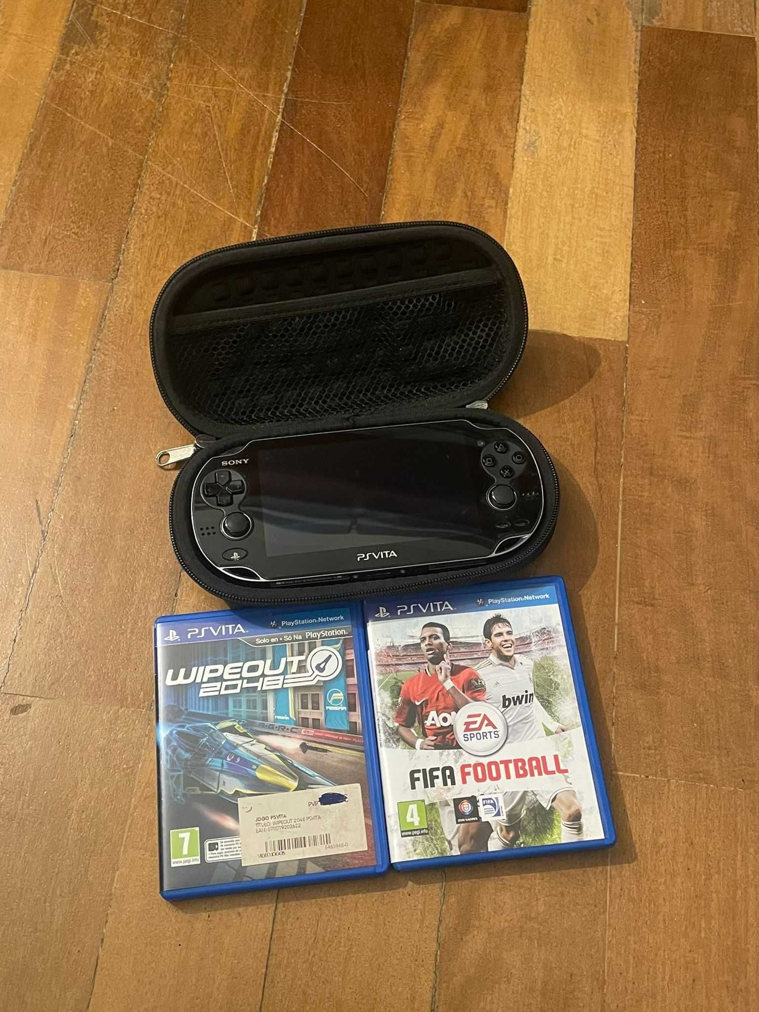 PS VITA com muito pouco uso