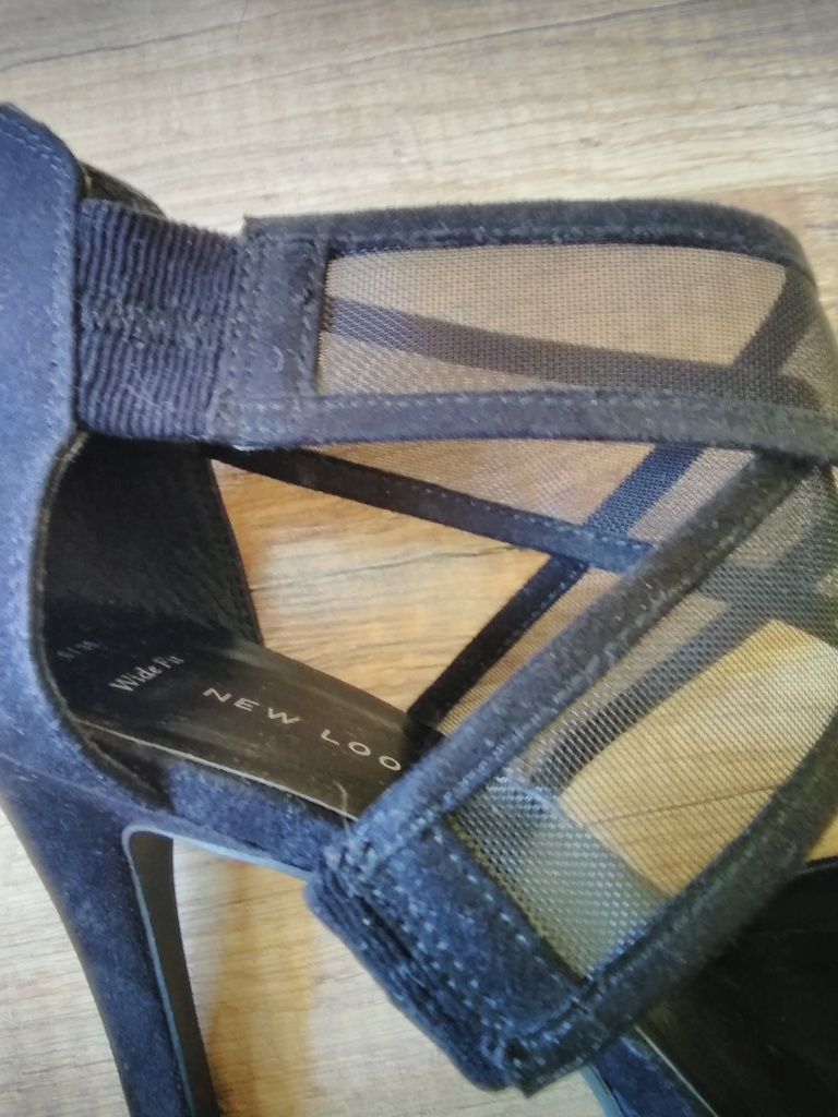 Buty damskie na obcasie rozmiar 39