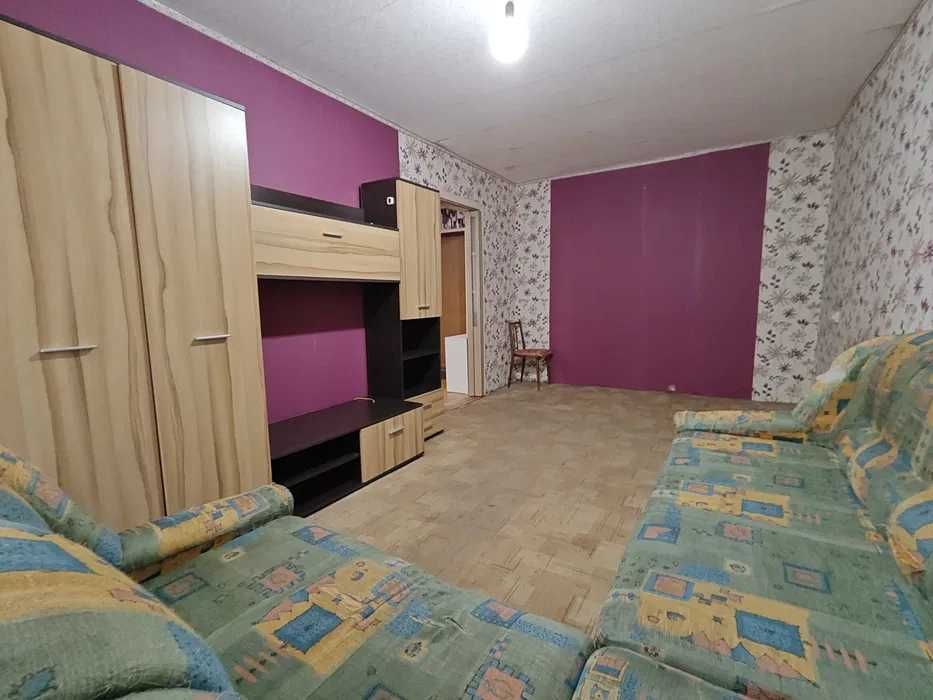 Продам однокімнатну квартиру в центрі