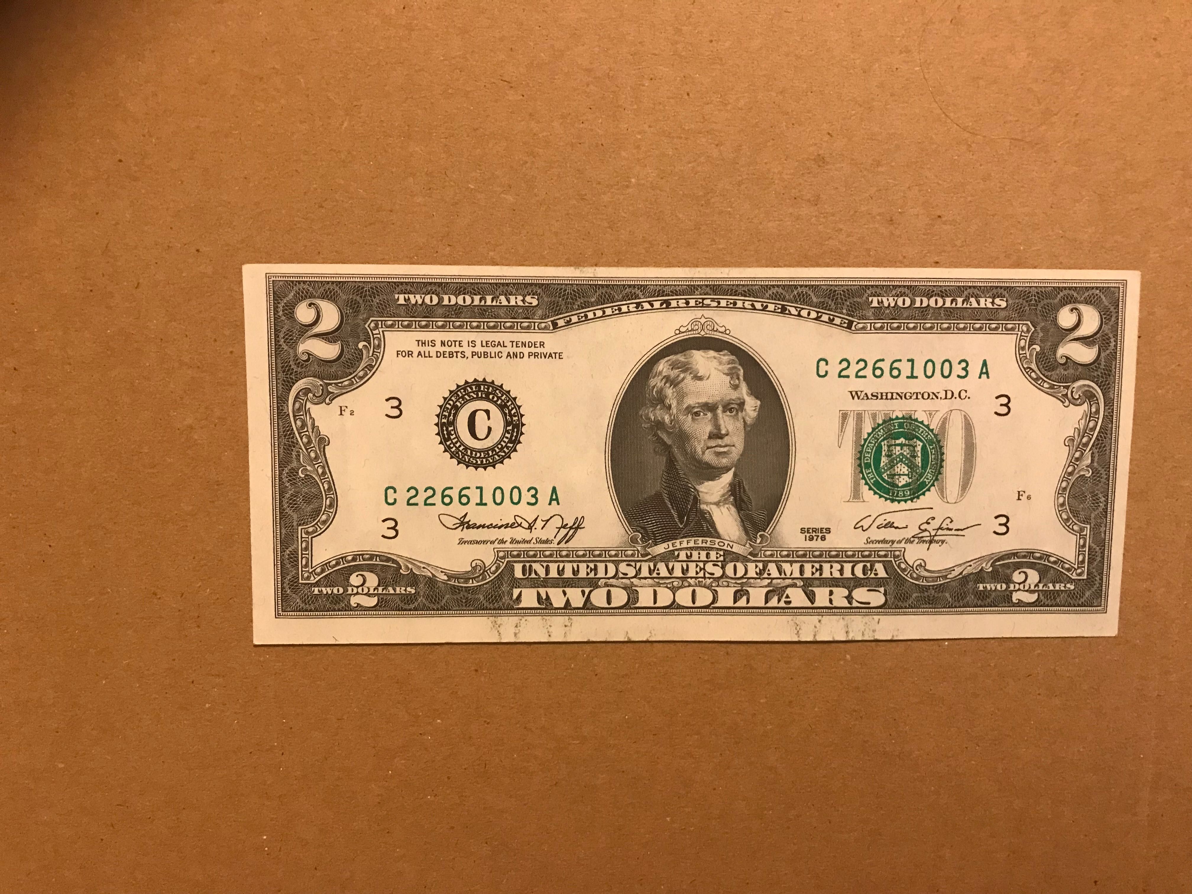 2 доллара США серия  1976 unc