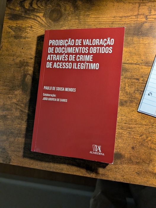 Proibição de valoração de documentos obtidos através de  acesso ilegít