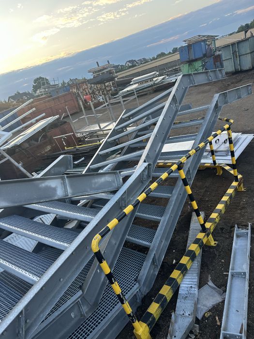 Wielkie Schody z kratownicy wema