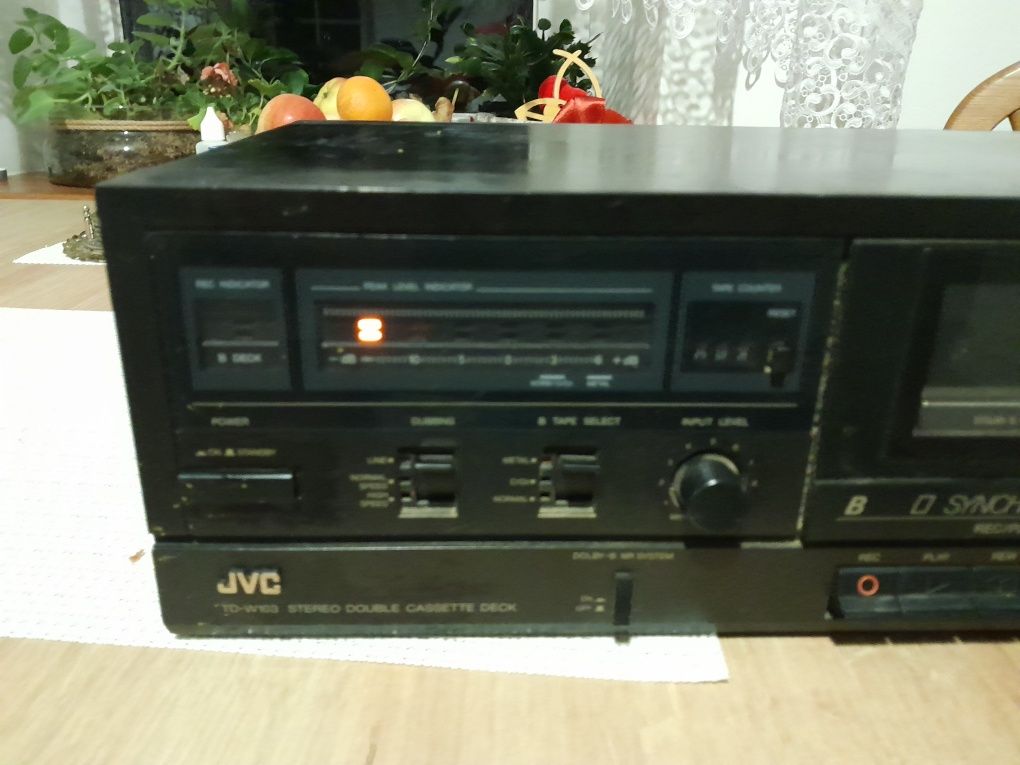 Magnetofon JVC td w 103 .