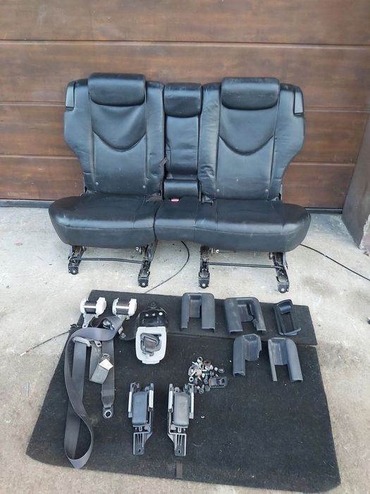 Toyota Rav4 III FOTEL TYŁ przekładka VAN kanapa