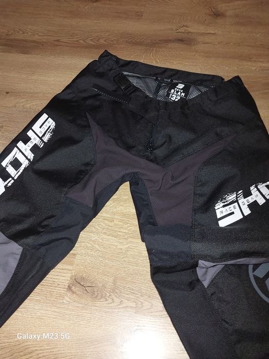 Spodnie na crossa czarne