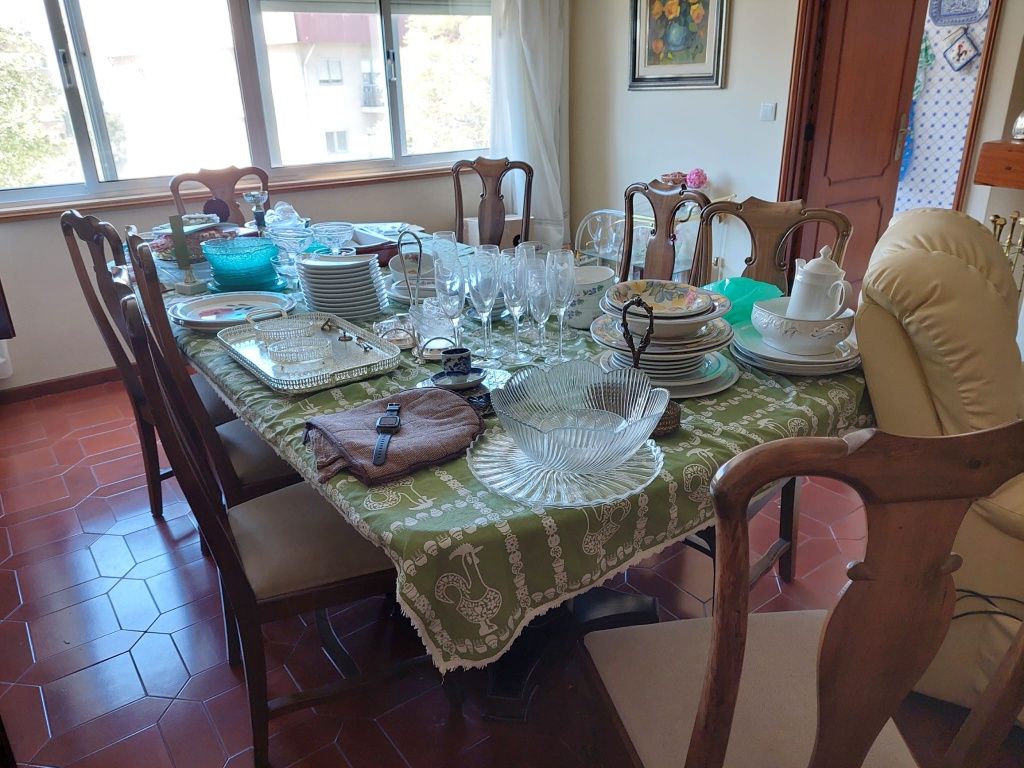 Mesa gande de jantar