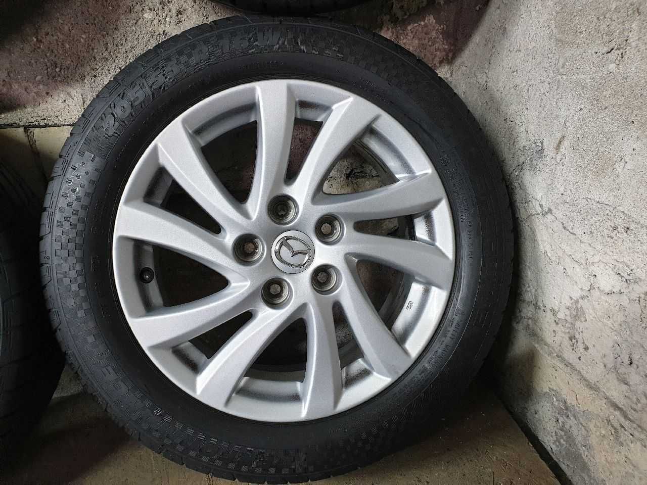 Felgi alu Mazda Kia Hyundai R16 5x114,3 16X6,5J ET 52,5 centr 67,1mm