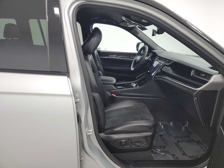 2022 Jeep Grand Cherokee 4XE Trailhawk