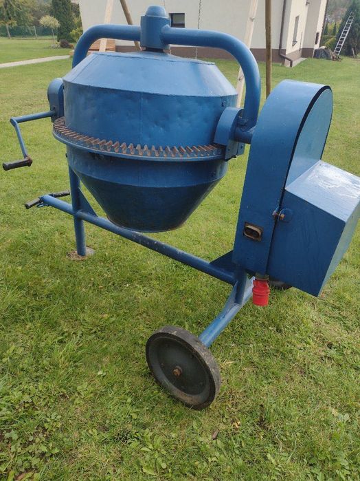 Betoniarka 250 l 380 v stan bd