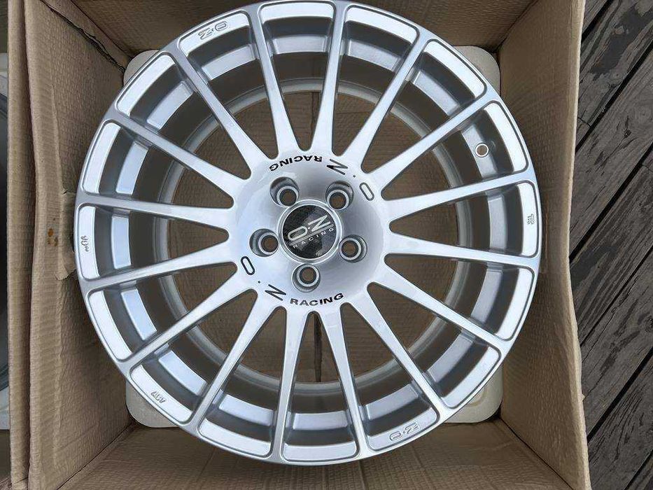 Felga aluminiowa 19cali Peugeot 407 Citroen C5 C6 5x108 ET27 P9012