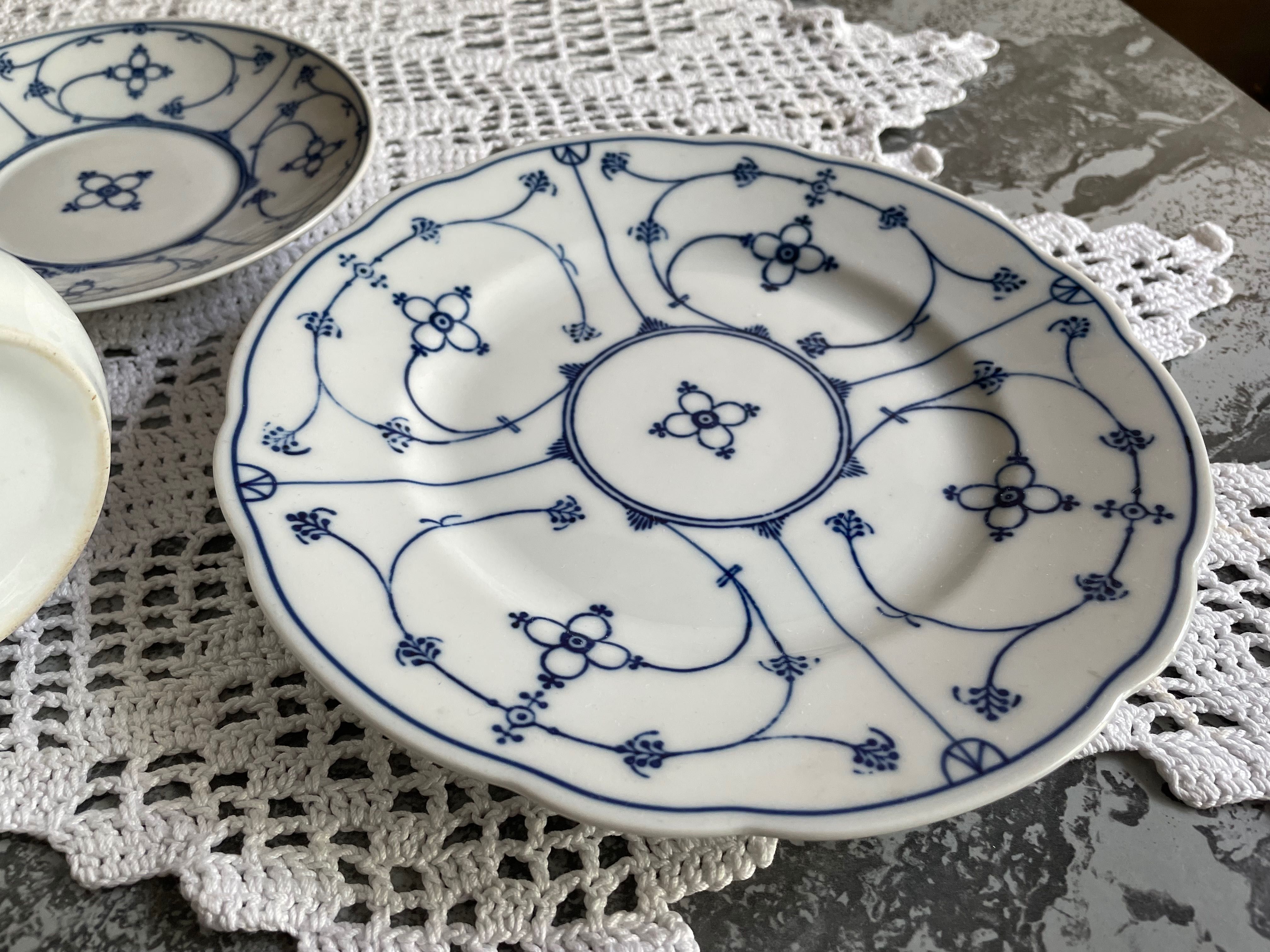 Piękne porcelanowe trio sygnowane C.T Altwasser