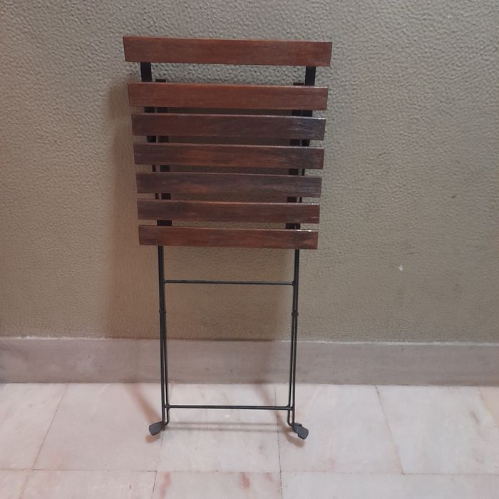 Cadeira utilitária e jardim
