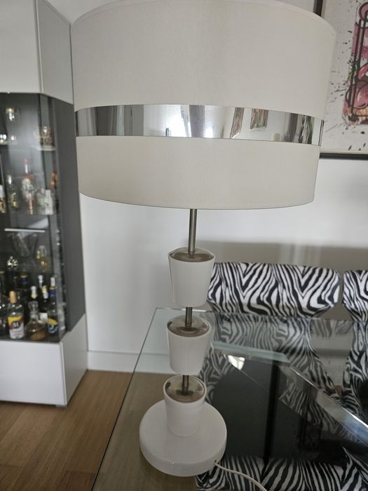 Candeeiro branco e Inox