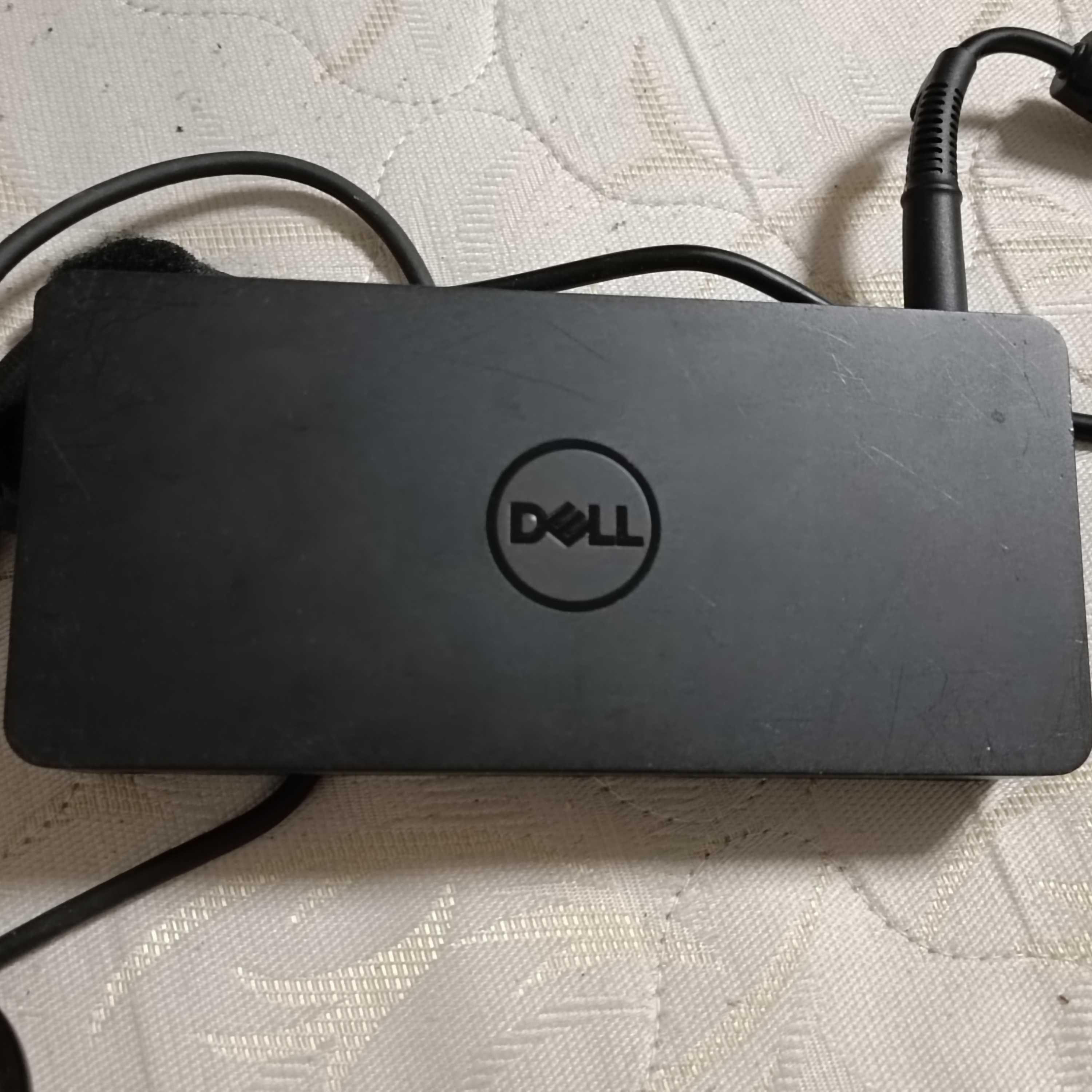 Док-станция Dell USB 3.0 or USB-C Universal Dock D6000