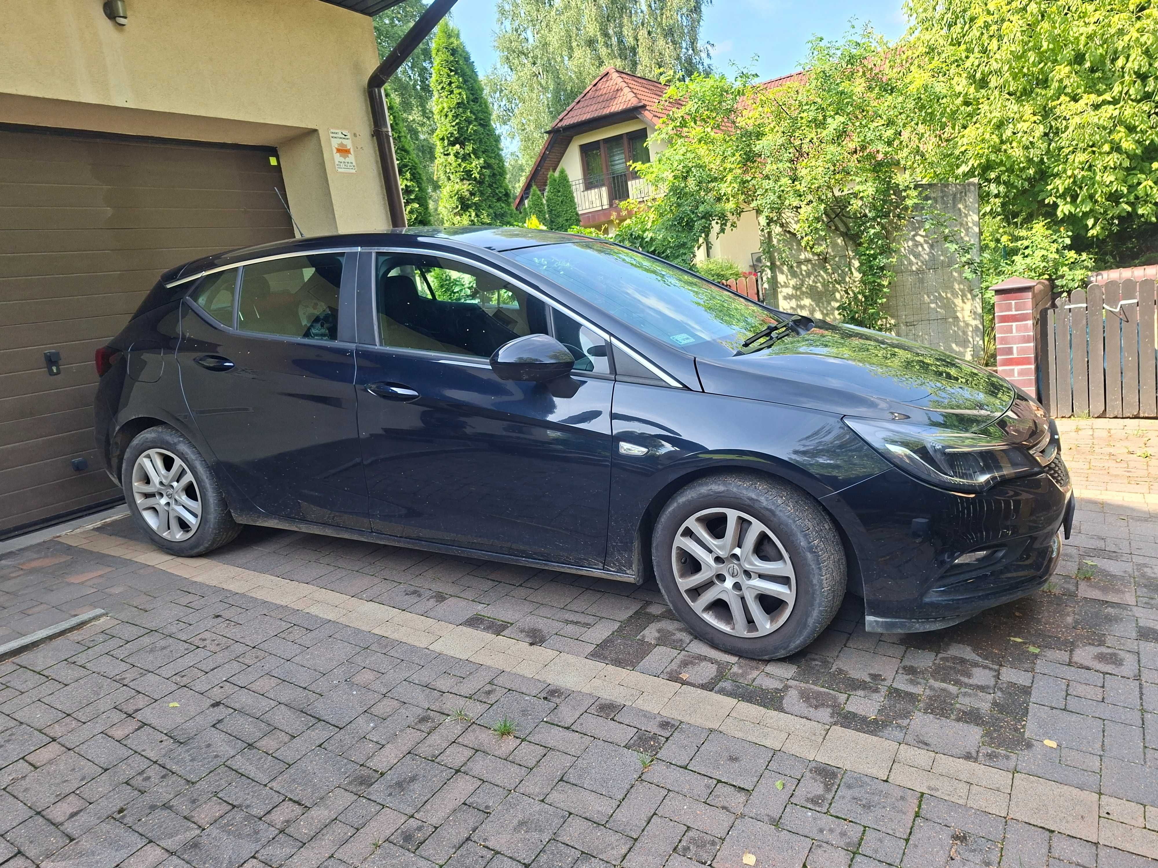 Opel Astra V Enjoy 5drzw B 1.4 XFT