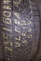 1x Goodyear Ultra Grip SUV 235/60R18 107H 1 sztuka zimowa