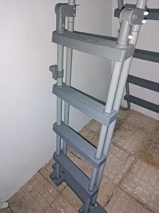 Escada piscina com degraus removíveis 91-107 cm