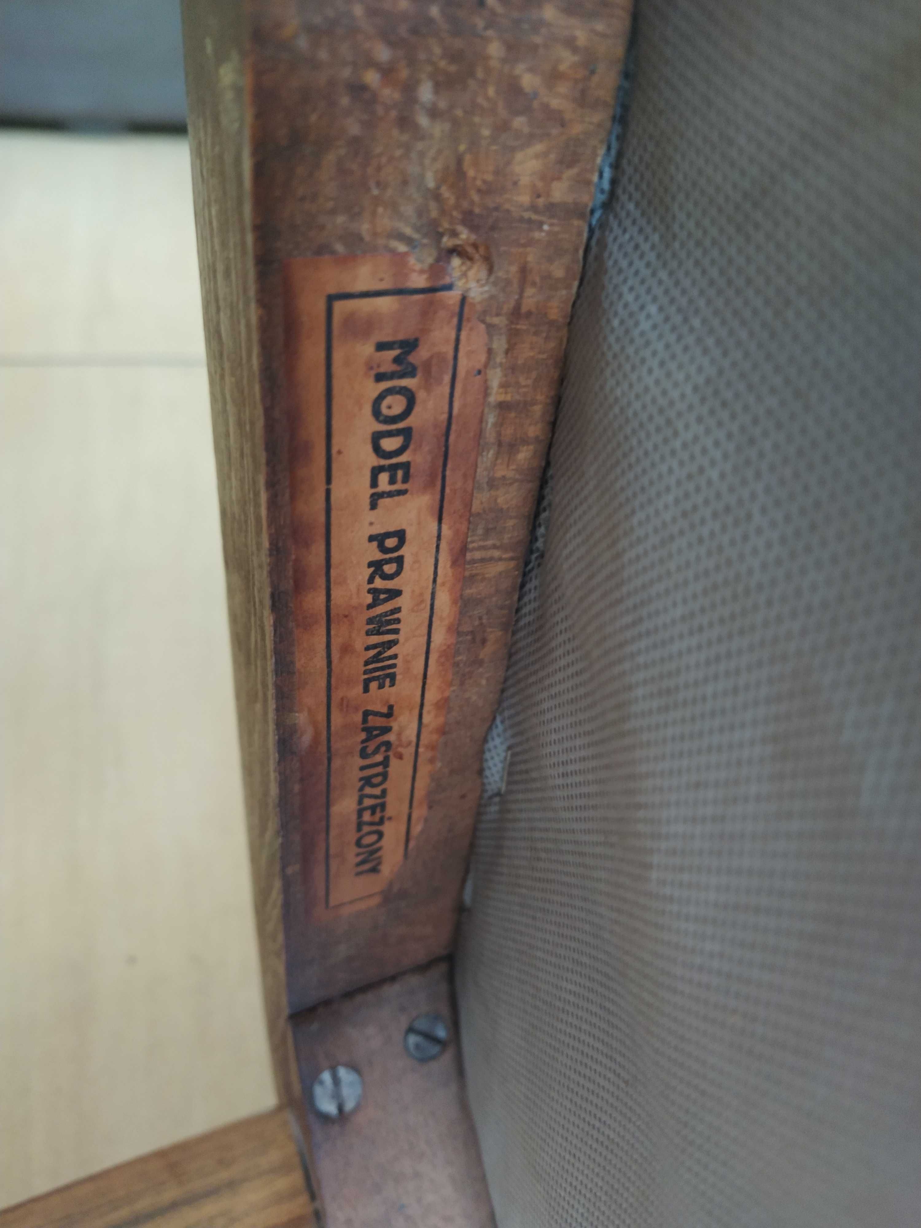 Krzesła firmy THONET