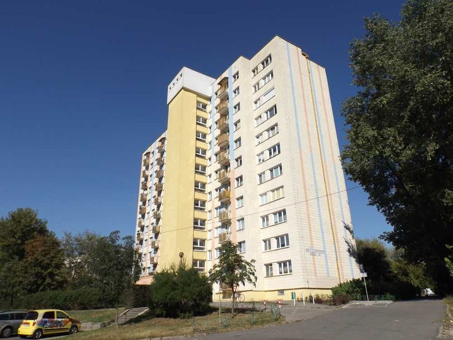 Pokój z balkonem dla studentki