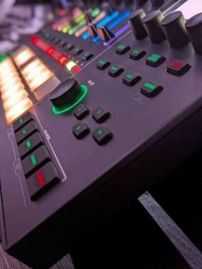 Roland MC 707 Groovebox