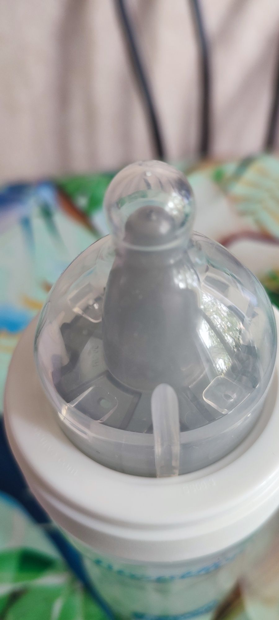 Бутылка breastflow поильник tommee tippee бутылочка для кормления