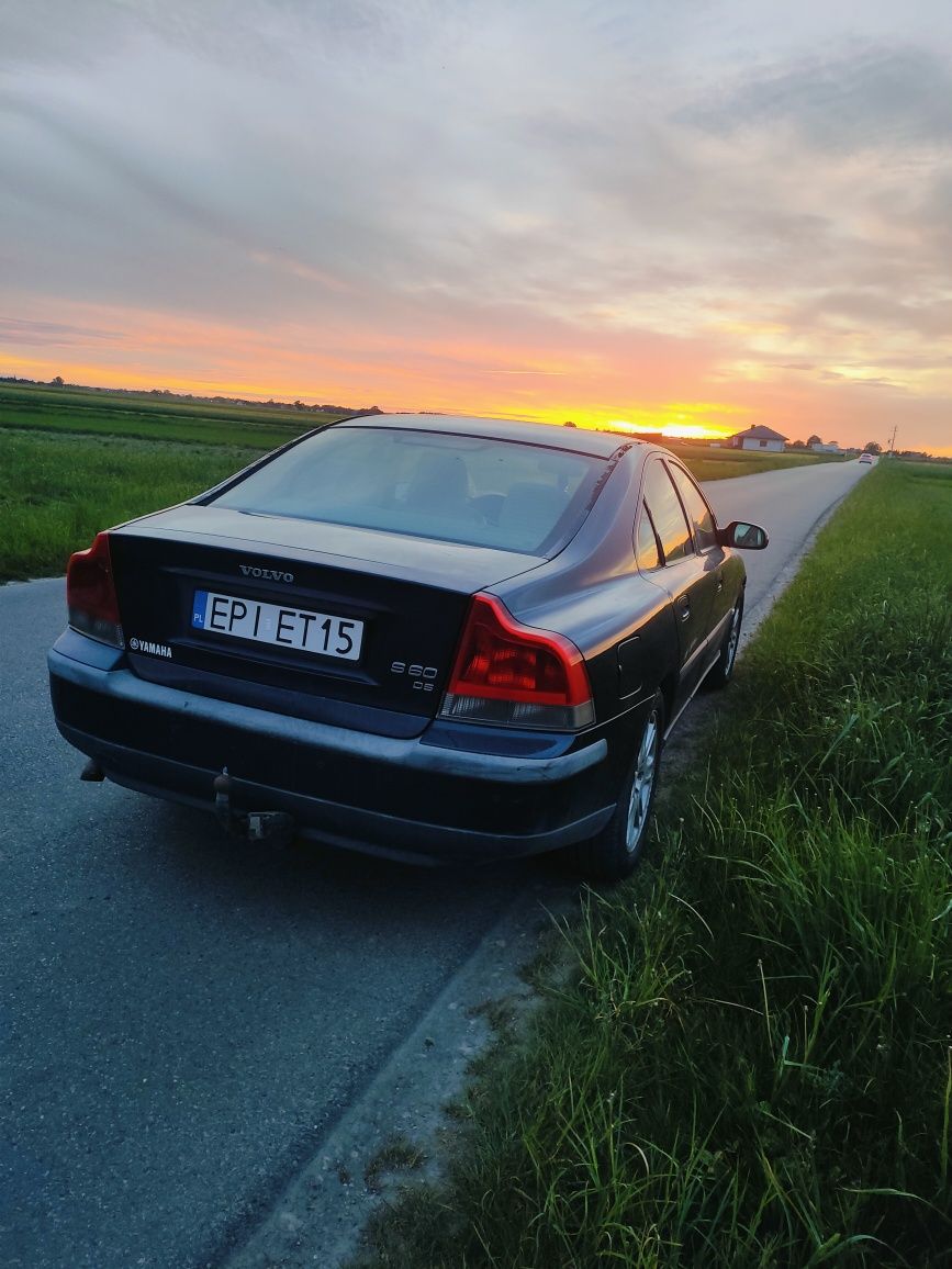 VOLVO S60 2.4 D5