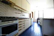 Apartamento T4 junto a Hotel Tivoli