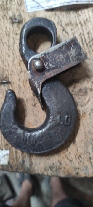Крюк чалочный.  1000кг, стропа (чалка) 9.2мм,д 5 м