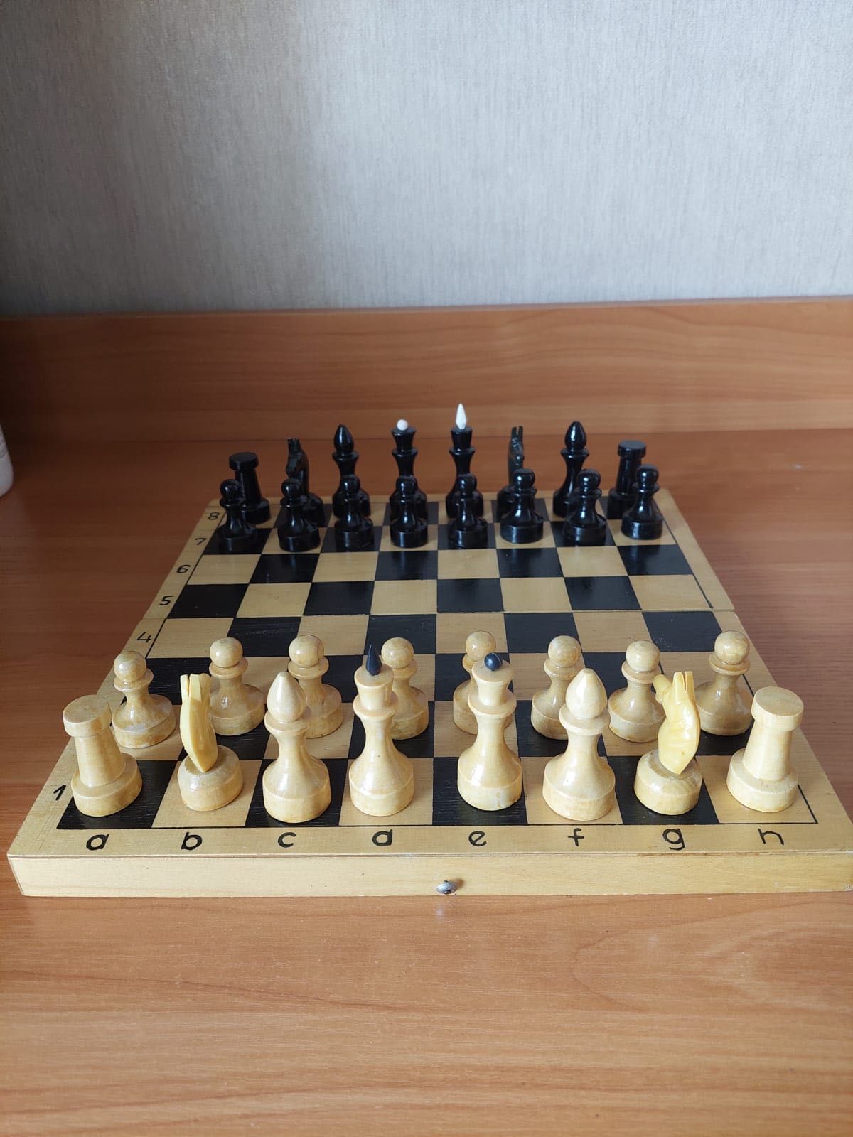 Набор шахмат из дерева