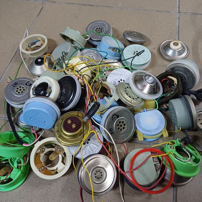 Głośnik i mikrofon z starych telefonów