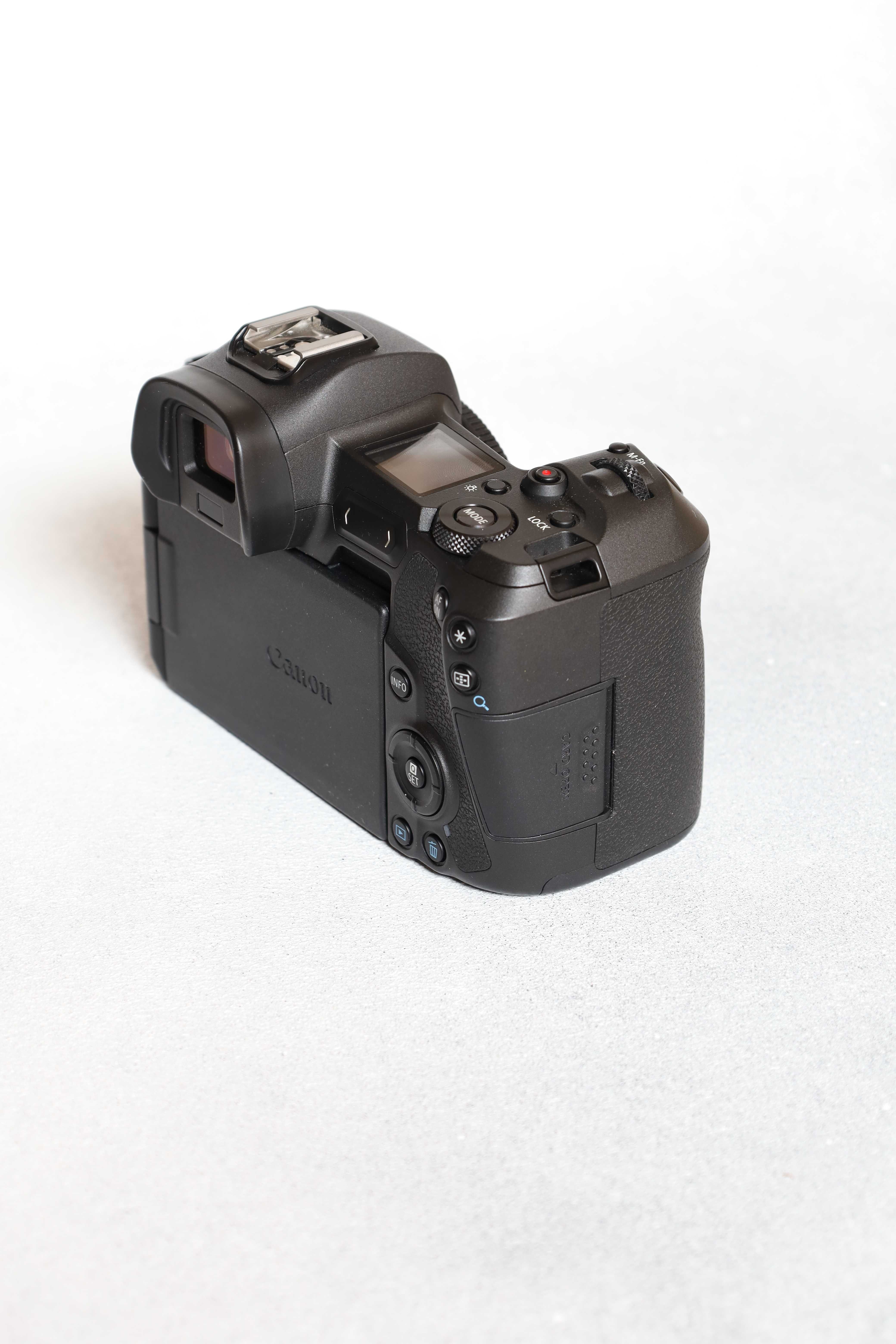 Canon EOS R body (пробіг 4000 фото)