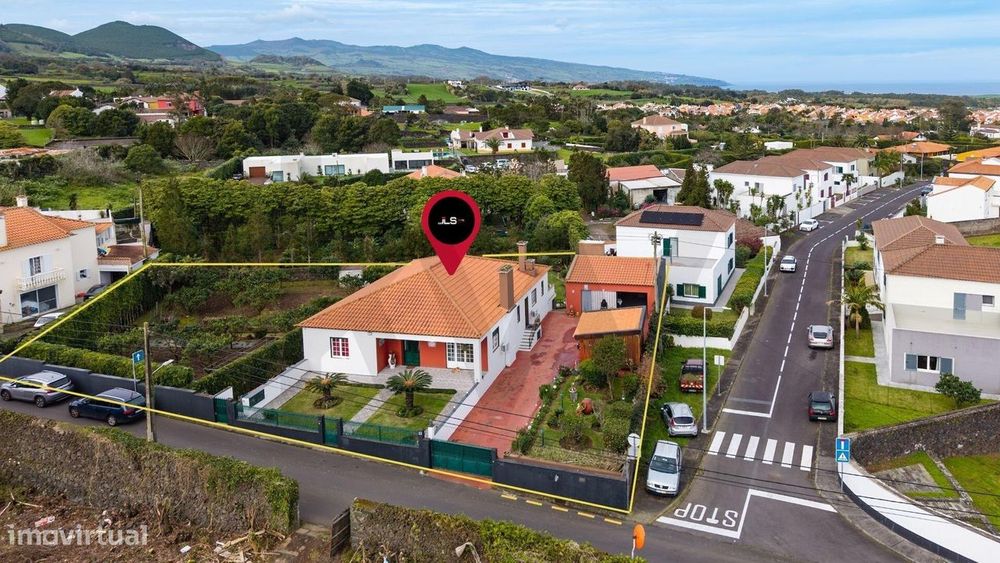 Moradia no Pico da Pedra – Conforto, Espaço e Natureza