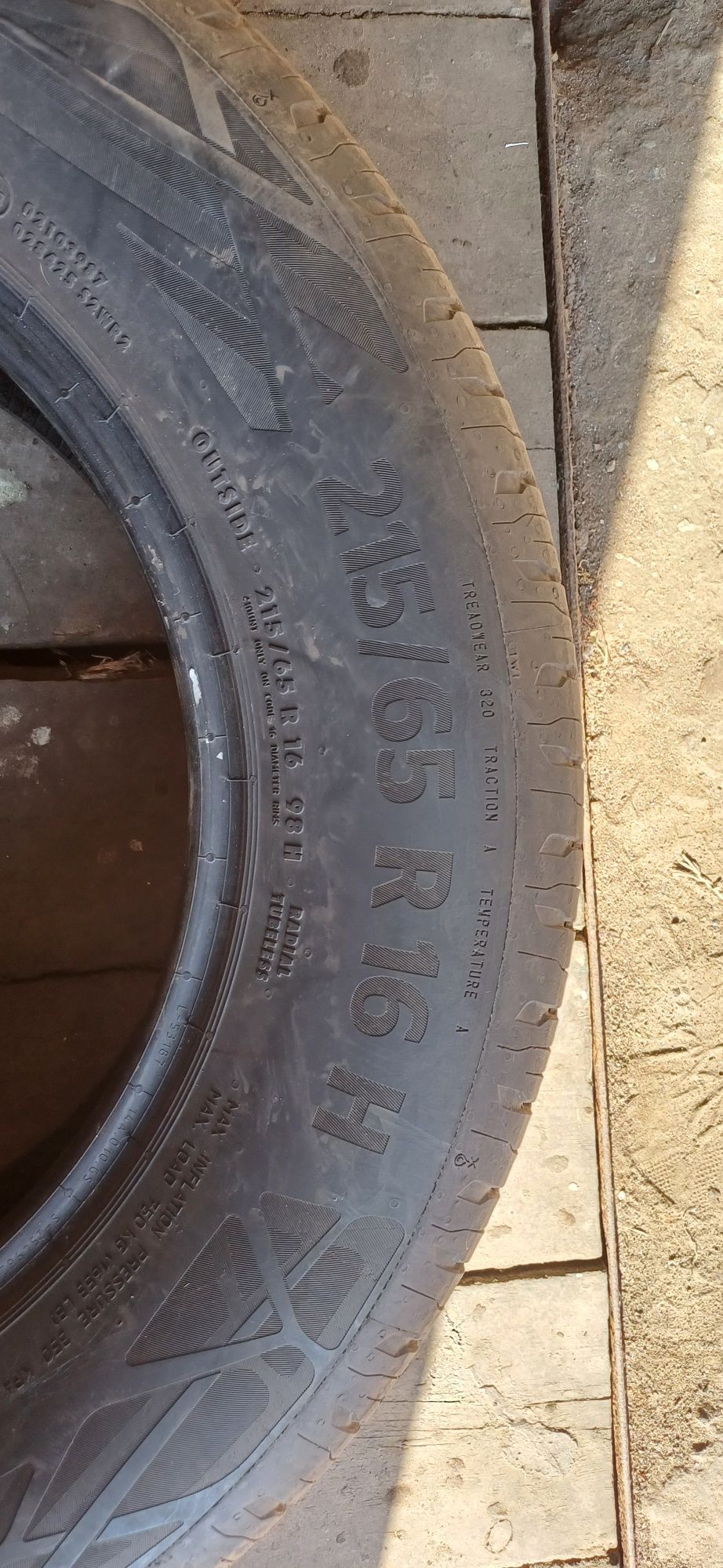 Резина  б/у 215/65 R 16