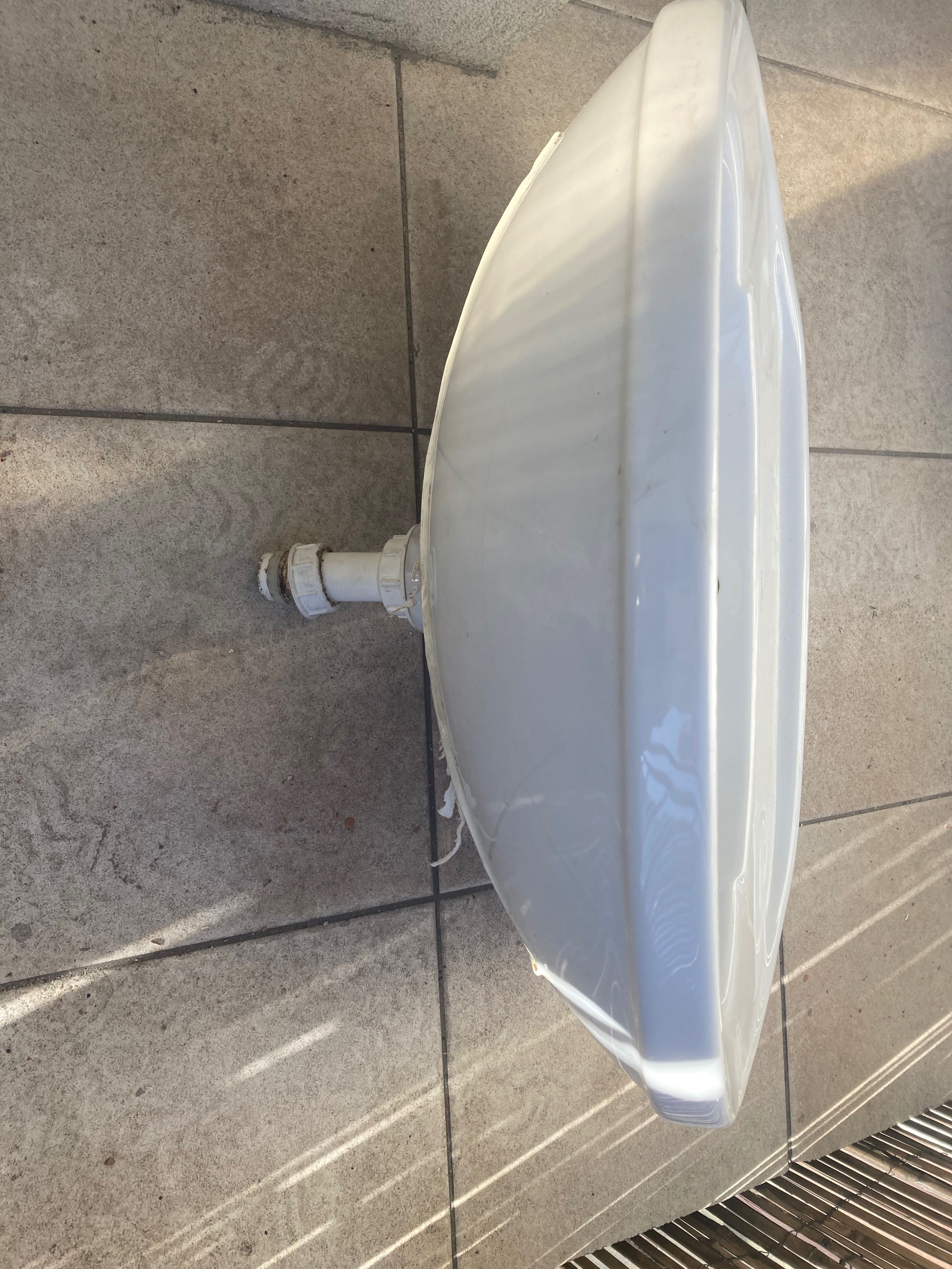 Umywalka Cersanit porcelanowa