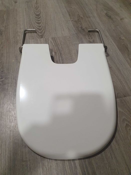 Tampa de bide roca dama , novo sem acessórios.