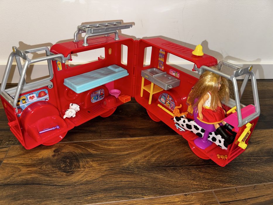 Barbie Chelsea wóz strażacki